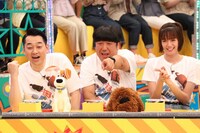 （左から）バナナマン、佐藤栞里。(c)フジテレビ