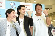 「スヌーピーなしでこのポーズ、何のイベント？」と話す霜降り明星と長嶋一茂（右）。