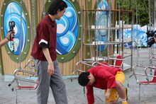 「冒険発掘バラエティ 霜降り明星のあてみなげ」ロケの様子。(c)静岡朝日テレビ