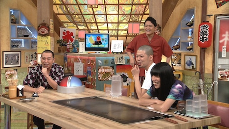 千鳥と金属バット。(c)ABC