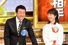 （左から）加藤浩次、川田裕美。(c)TBS