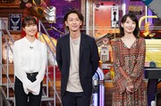 左から有村架純、佐藤健、波瑠。(c)日本テレビ