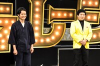 （左から）にたりひょん吉、桐野安生。(c)TBS