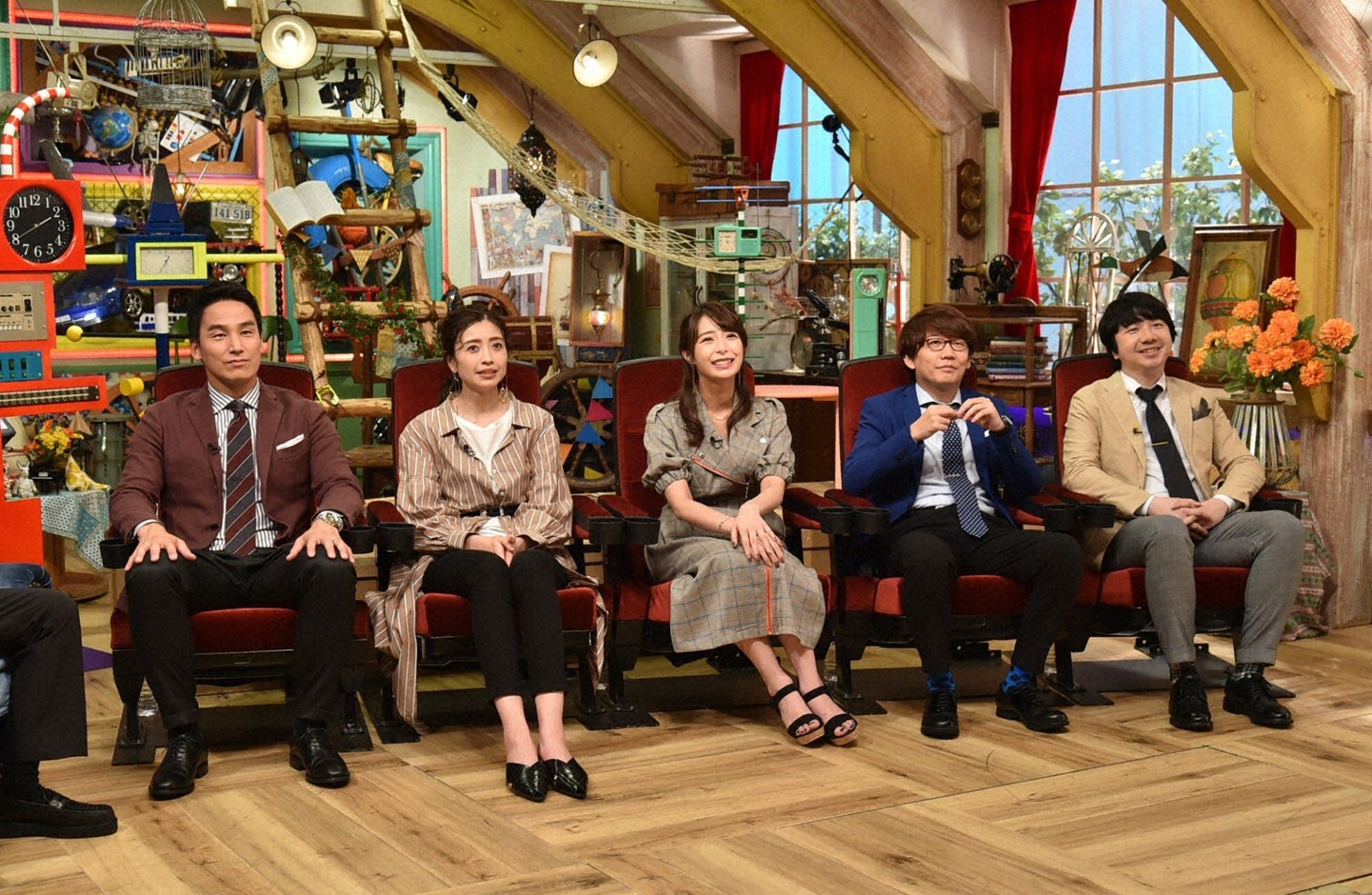 「名門校の天才・奇才は今何してる？」コーナーに出演する三四郎（右端）ら。(c)テレビ朝日