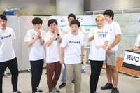 シャッフルネタ抽選会の様子。