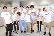 シャッフルネタ抽選会を行ったネイビーズアフロ、さや香、からし蓮根、ラニーノーズ。