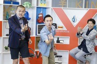 左からカミナリ、篠井英介。(c)読売テレビ