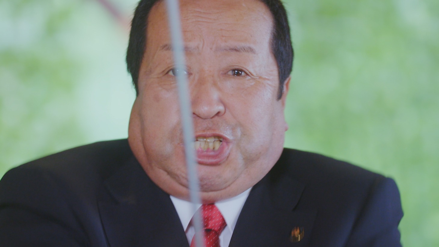 動画「半（パ）カットメロン侍が斬る！」より。