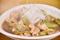 リュウキュウを使ったすき焼き風炒め煮。(c)日本テレビ