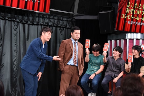 「父親がCOO」という令和ロマンの情報に降参するCMクリエイターたち。