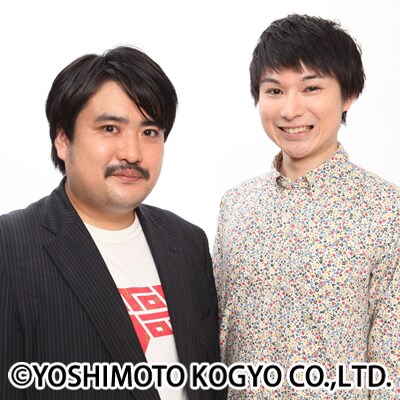 空気階段。左から鈴木もぐら、水川かたまり。