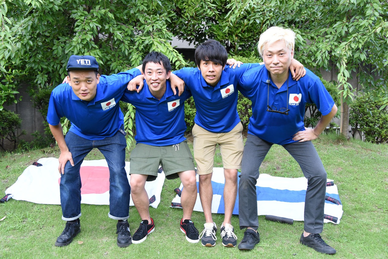 キングオブモルック。左からみなみかわ、さらば青春の光・森田、タイーク金井、山口順氏。