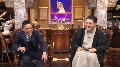 （左から）爆笑問題・太田、神田松之丞。(c)テレビ朝日