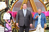 （左から）上白石萌歌、荒磯親方、笑福亭鶴瓶。(c)TBS