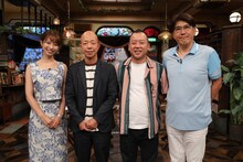 （左から）海老原優香アナ、バイきんぐ、石橋貴明。(c)フジテレビ