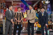 左からヒロミ、よゐこ濱口、極楽とんぼ加藤、フットボールアワー後藤。(c)日本テレビ