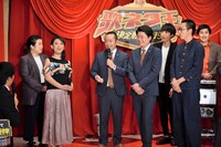 「歌ネタ王決定戦2019」決勝進出者会見の様子。(c)MBS