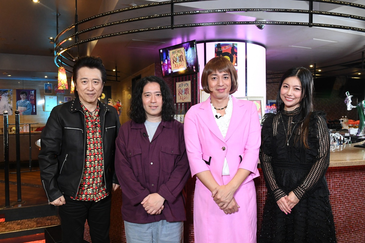 「徳井・又吉の哀歌～人生どん底で聴いた曲～」に出演する（左から）高橋ジョージ、ピース又吉、チュートリアル徳井、島谷ひとみ。(c)ABCテレビ
