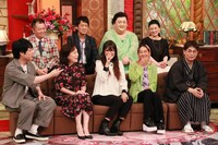 スタジオ出演者たち。(c)フジテレビ