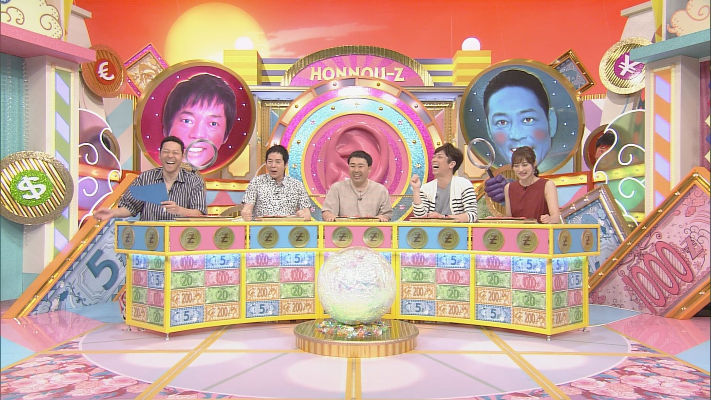 「本能Z」に出演する（左から）東野幸治、今田耕司、フットボールアワー、ゲストの奥山かずさ。(c)CBC