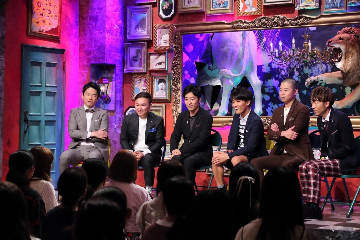 （左から）かまいたち、ジャルジャル、アキナ。(c)ABC