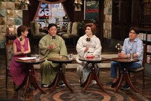 （左から）海老原優香アナ、伊集院光、IKKO、石橋貴明。(c)フジテレビ