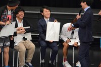 大喜利コーナー「朝活！大喜利」の様子。