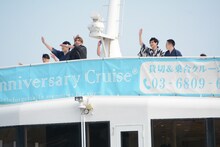 船に乗って現れたきつね、EXIT、ネイチャーバーガー。