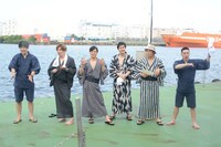 参加者を見送るきつね、EXIT、ネイチャーバーガー。