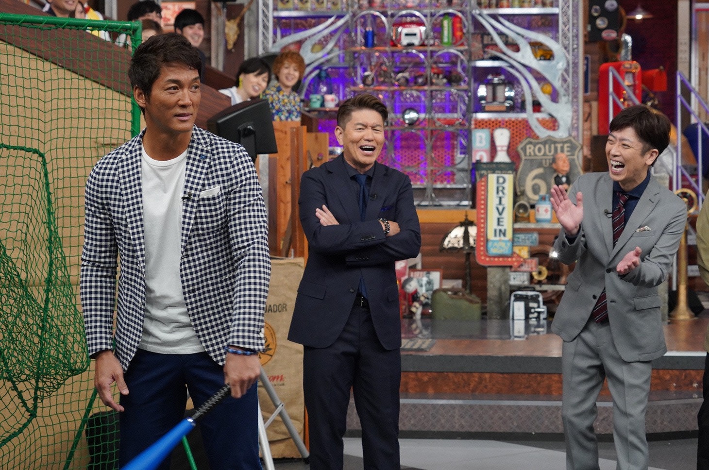 左から長嶋一茂、ヒロミ、フットボールアワー後藤。(c)日本テレビ