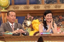 （左から）タカアンドトシ・トシ、アンミカ。(c)フジテレビ