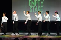 「ロング即興ショー」のワンシーン。