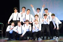 プラマイやマヂラブが即興ショーで謎の歌を合唱、和牛水田は歓声に包まれトーク