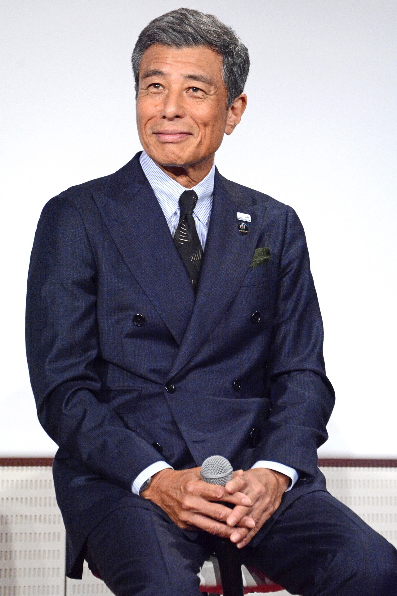 舘ひろし