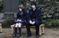 （左から）鳥谷静代（小芝風花）、辻本潤（渡辺大知）。(c)テレビ朝日