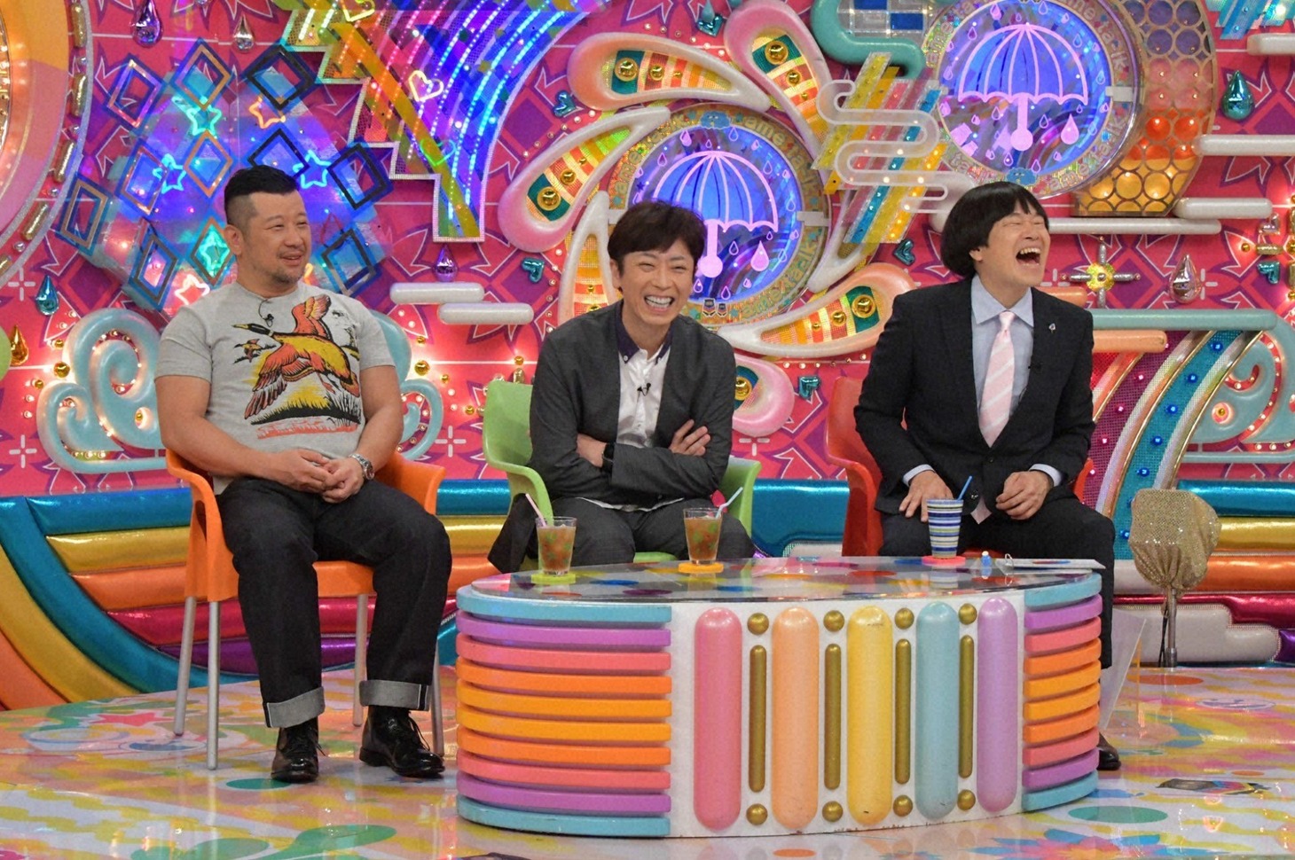 （左から）ケンドーコバヤシ、フットボールアワー後藤、蛍原徹。(c)テレビ朝日