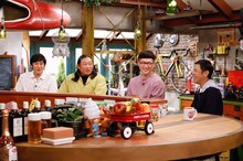 （左から）ロバート、ナインティナイン岡村。(c)関西テレビ