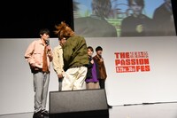 来場者が見たいだろう「まーきのっ」をメンバーに向けて披露してしまうおばたのお兄さん。