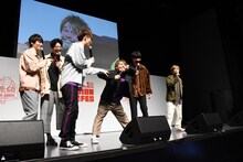 おばたのお兄さんの「バタニンマリ」ならぬ「キザニンマリ」を披露する祇園・木崎。