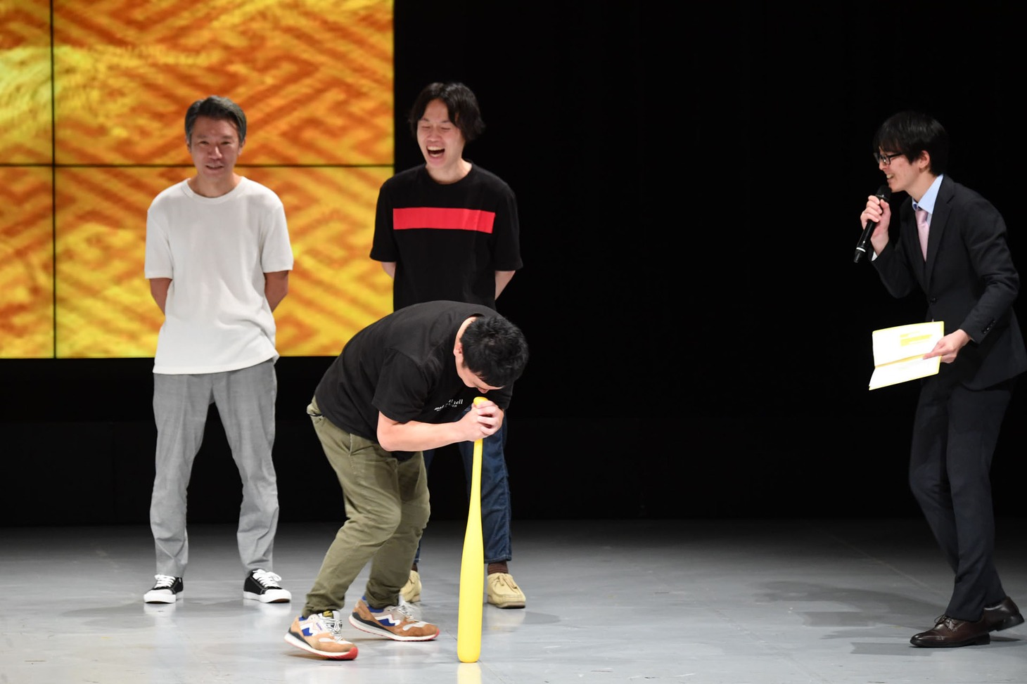 「～スーパーマラドーナなんばグランド花月初単独ライブ～『スタートライン』」の様子。