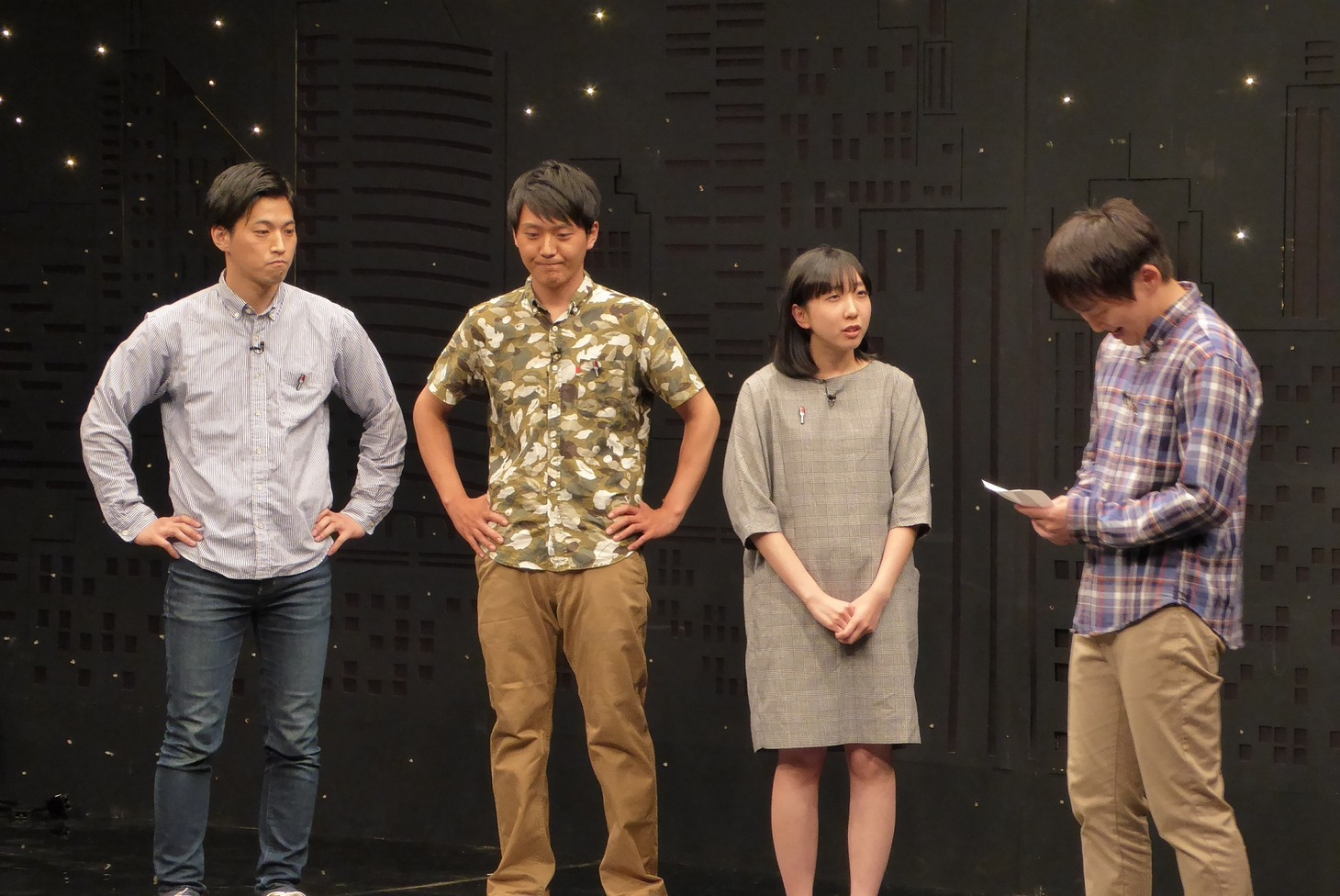 パーパーとサメゾンビによるコントのワンシーン。(c)BSフジ