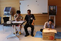 「冒険発掘バラエティ 霜降り明星のあてみなげ」ロケ中の様子。(c)静岡朝日テレビ