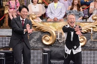 左から有吉弘行、堀川りょう。(c)日本テレビ