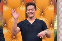 沖縄在住のマジシャン・MASA MAGICがスゴ技を披露。(c)MBS