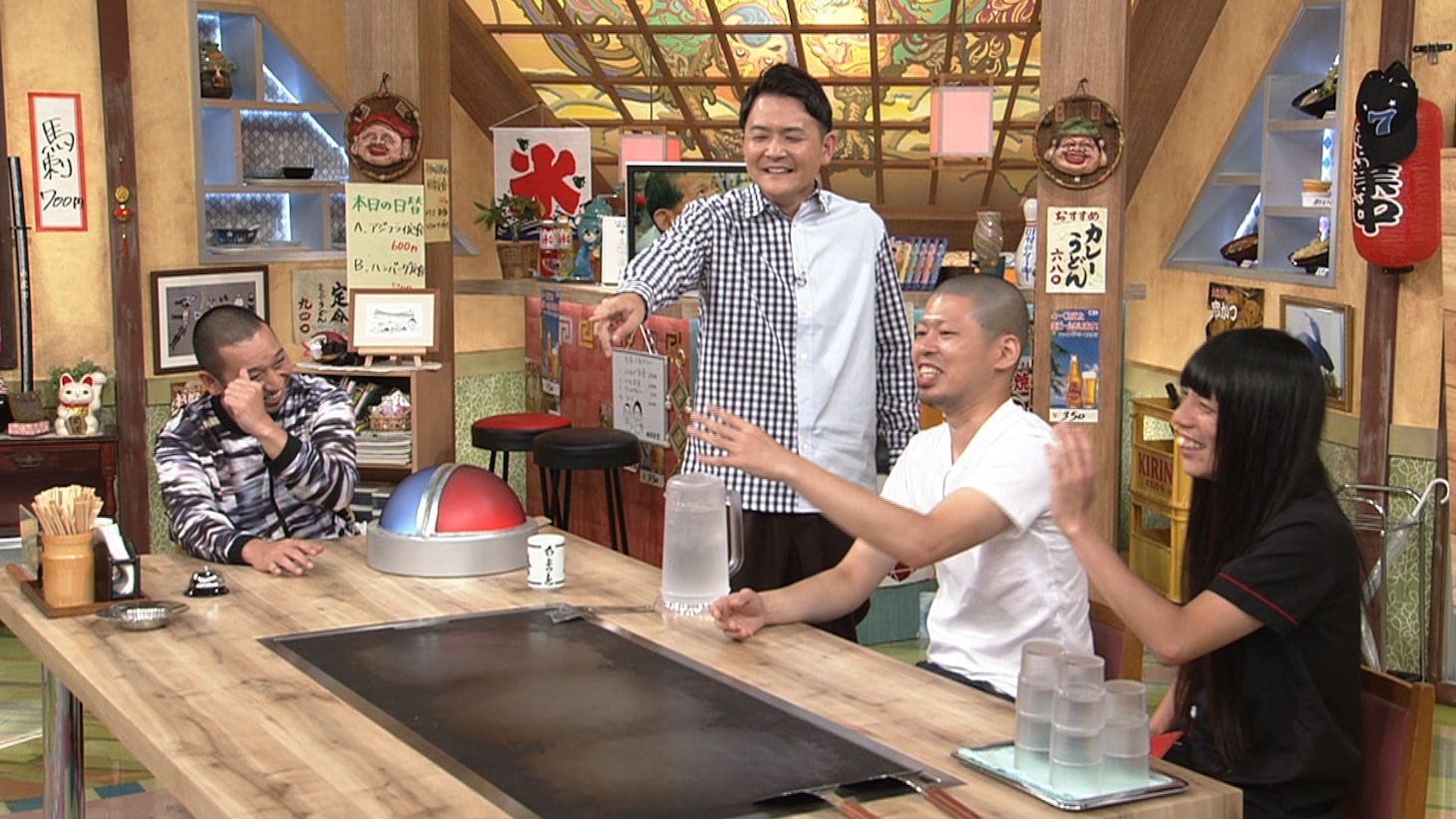 （左から）千鳥、金属バット。(c)ABCテレビ