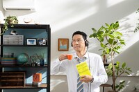 AudibleのWebCM「出勤前」 編より。