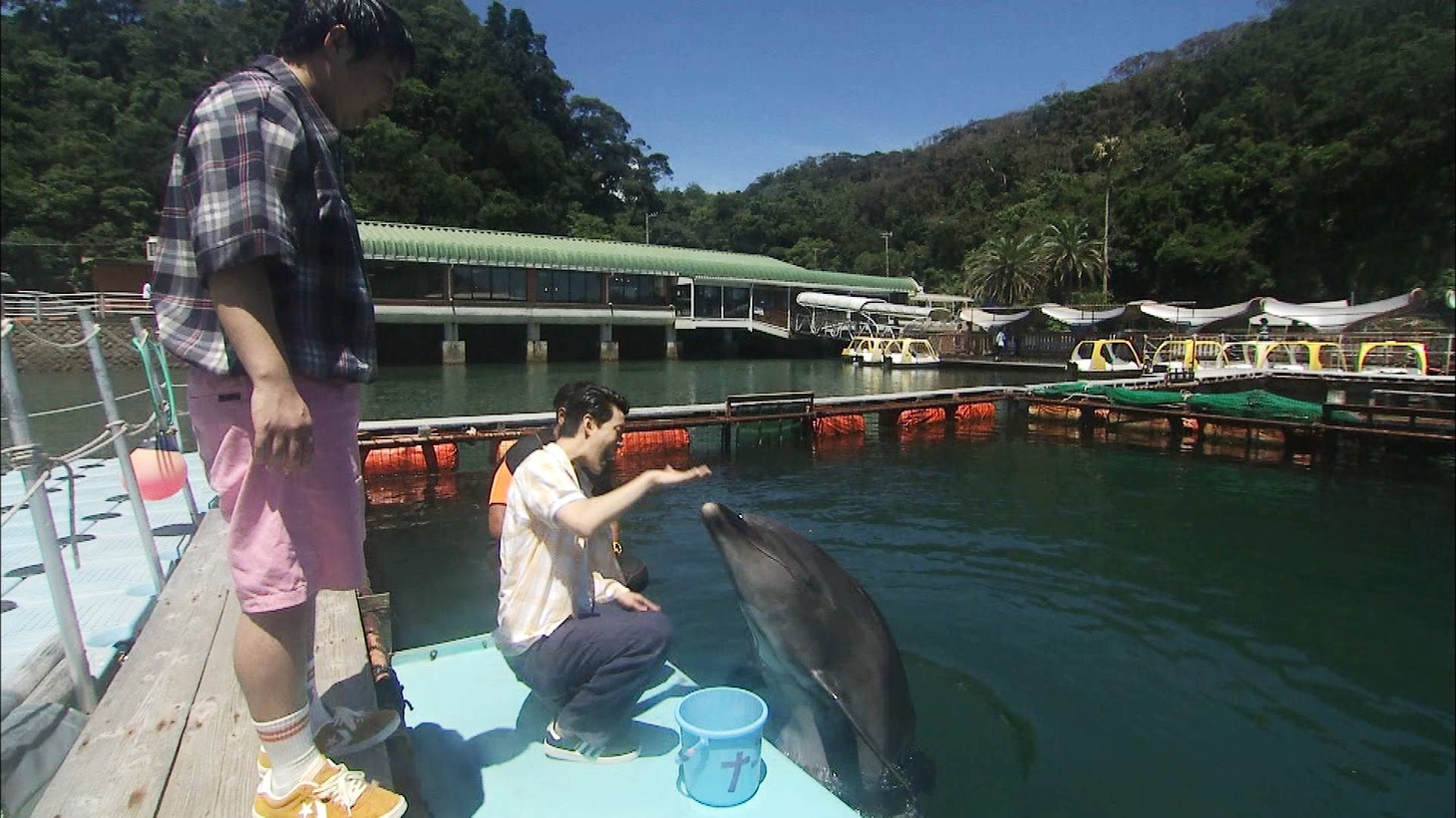 「冒険発掘バラエティ 霜降り明星のあてみなげ」のロケの様子。(c)静岡朝日テレビ