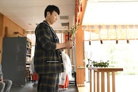 映画のヒットを祈願するアンジャッシュ児嶋。