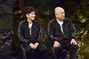和田正人（左）と田山涼成（右）。