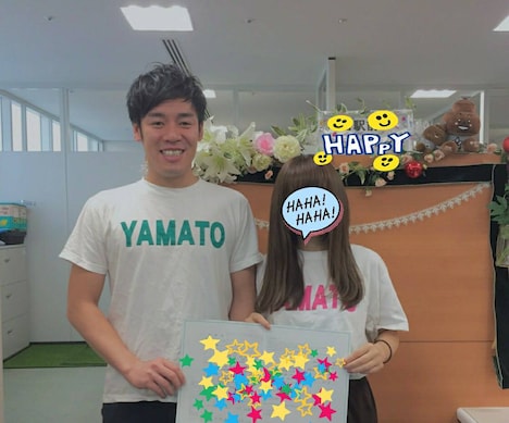 入籍したゴールデンエイジ・ヤマト(左)。